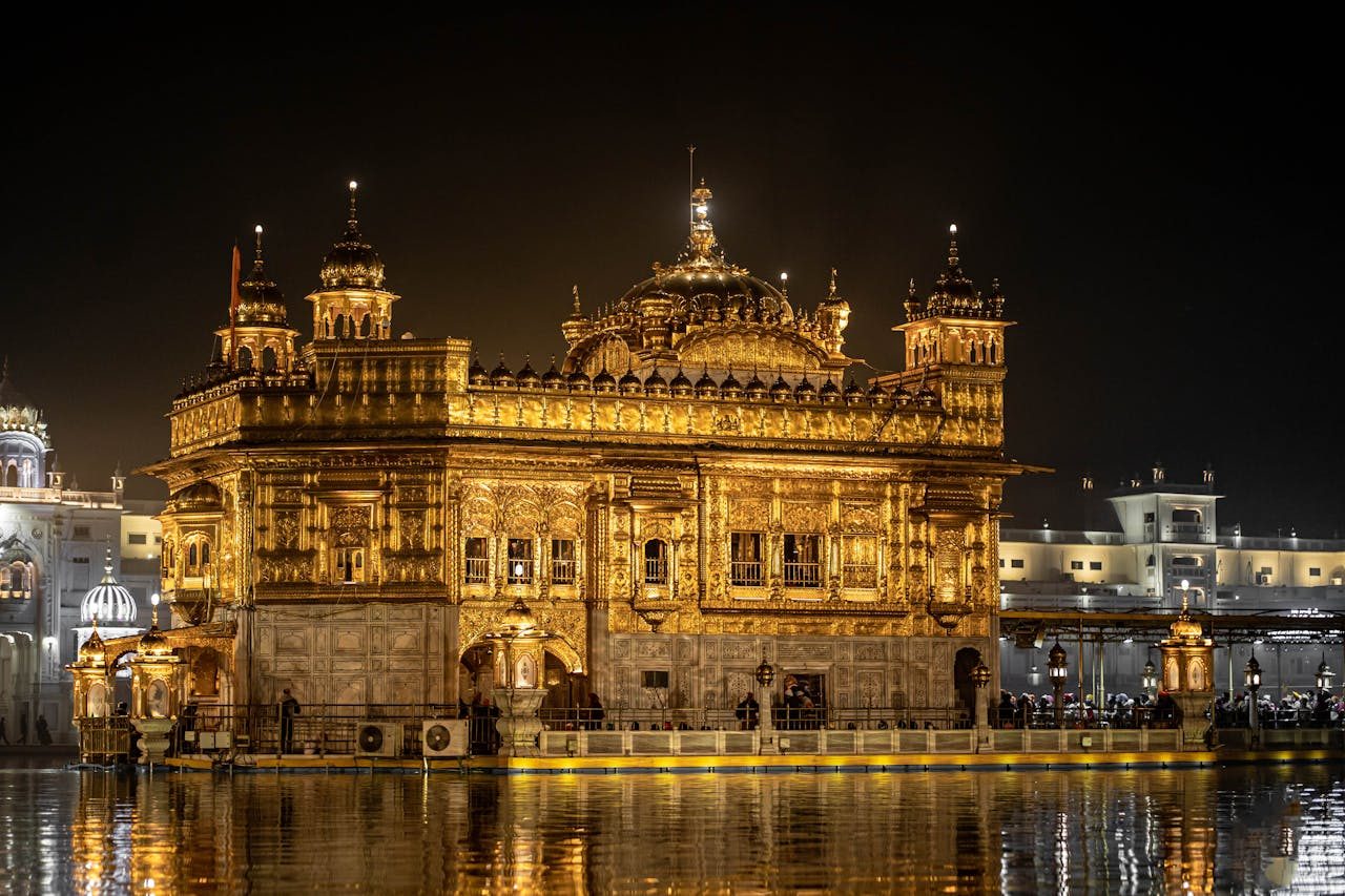Golden Temple &amp; Wagah Border Guided Day Tour – Amritsar